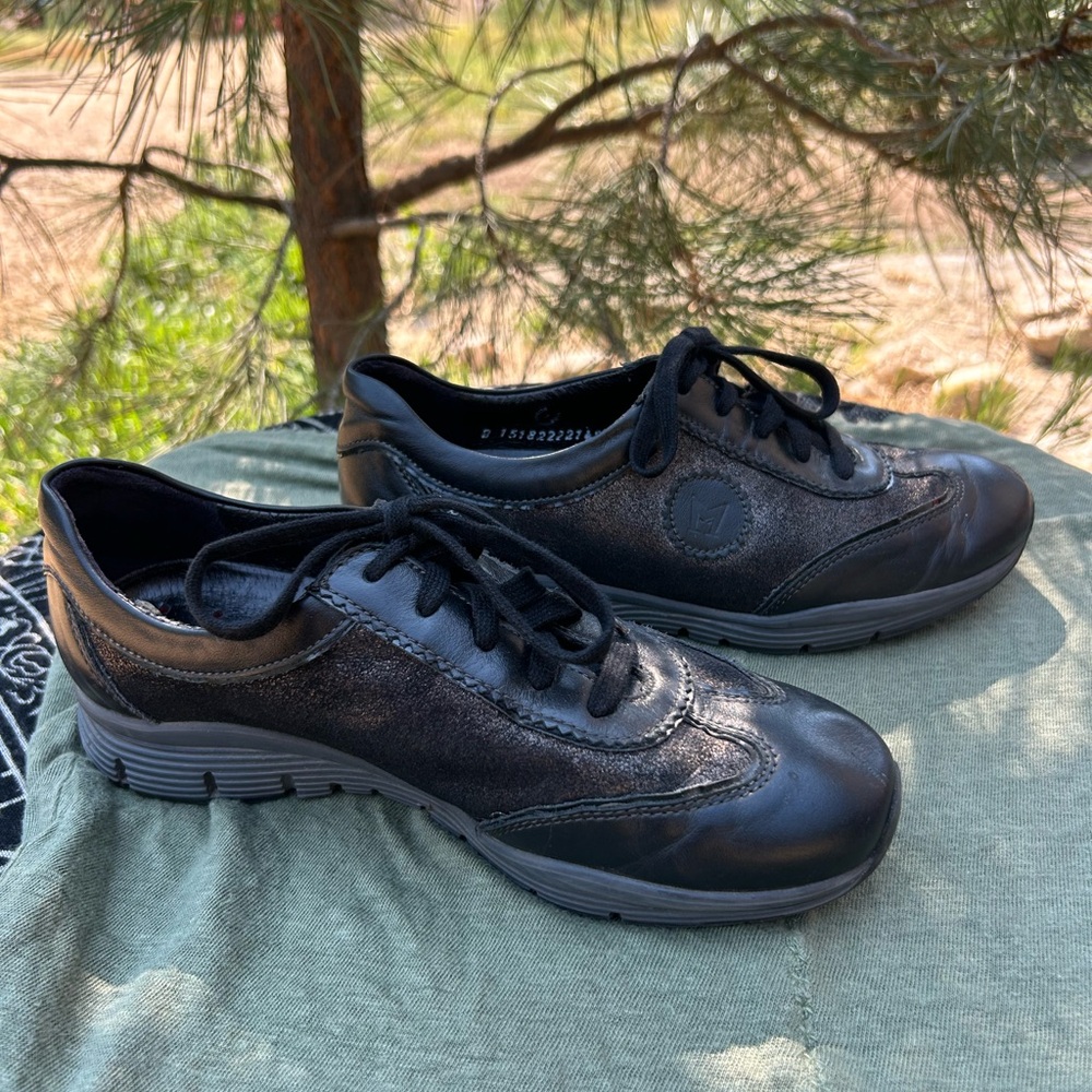 Mephisto Runoff Air Jet System sneakers in size 6.5 for women. - Picture 9 of 9